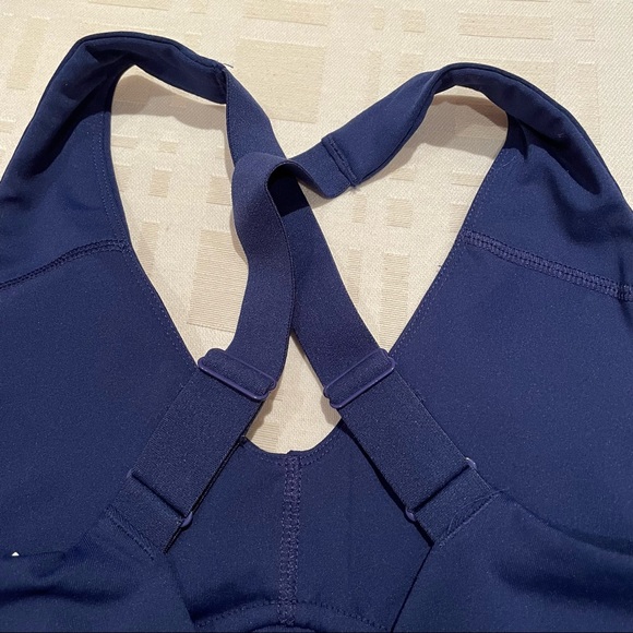 Fabletics Racerback Sports Bra - Picture 5 of 6
